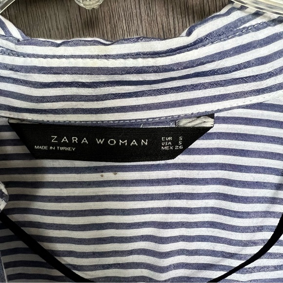 Button down top - Picture 2 of 3